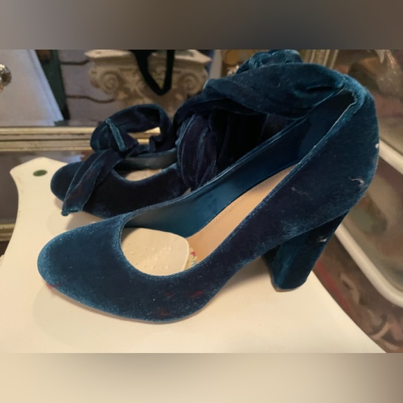 Just Fab velvet teal ankle tie block heal pun size 9 New no box - Picture 11 of 11